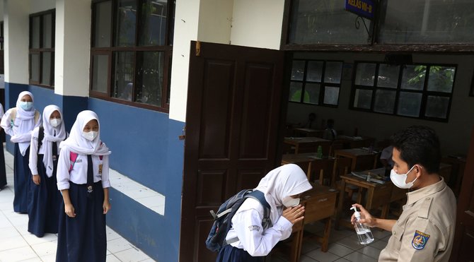 pembelajaran tatap muka terbatas di smpn 1 depok