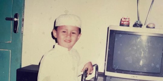 Potret Masa Kecil Andhika Pratama, Disebut Sudah Ganteng dari Kecil