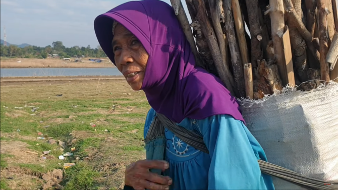 kondisi waduk jatigede sumedang saat surut