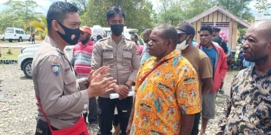 Polisi Lakukan Trauma Healing Warga usai Kerusuhan Antar Suku di Yahukimo