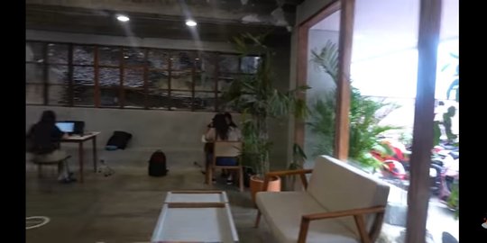 Potret Kafe Milik Natasha Rizki, Tempatnya Cozy Banget Buat Nongkrong