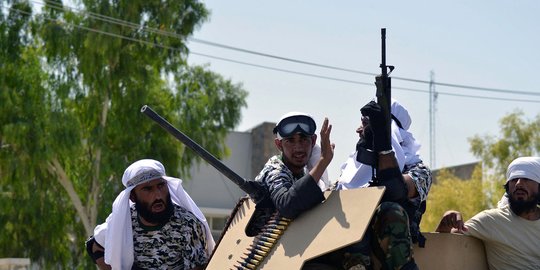 senjata as banjiri toko-toko senapan di afghanistan