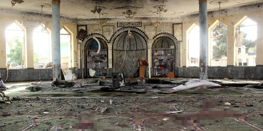 Kondisi Masjid Syiah di Afghanistan Diserang Bom Saat Salat Jumat