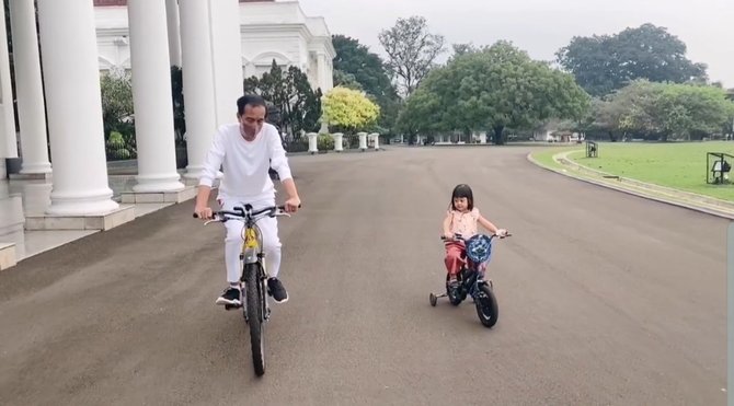 jokowi gowes sepeda bersama sedah mirah