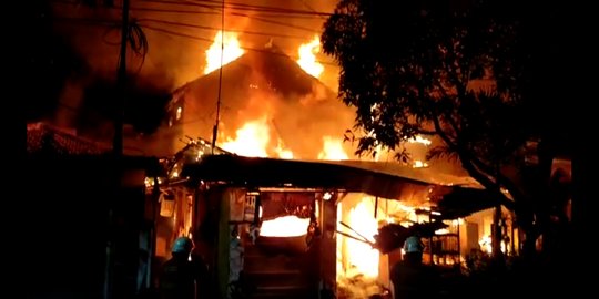 Kebakaran Gedung Farmasi di RS Mintoharjo Diduga Akibat Korsleting Listrik