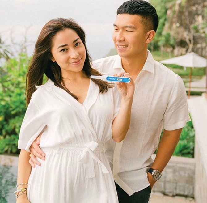 nikita willy hamil anak pertama