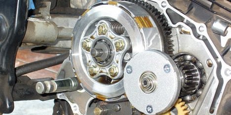 tips mengganti oli motor