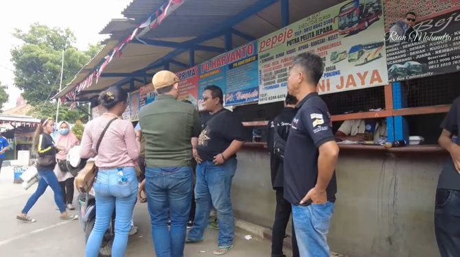 bos po haryanto turun gunung ke terminal bak artis papan atas banyak yang minta foto