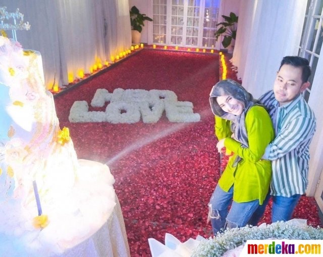 momen ulang tahun crazy rich malang dihadiri para artis amp dapat tas rp4 miliar