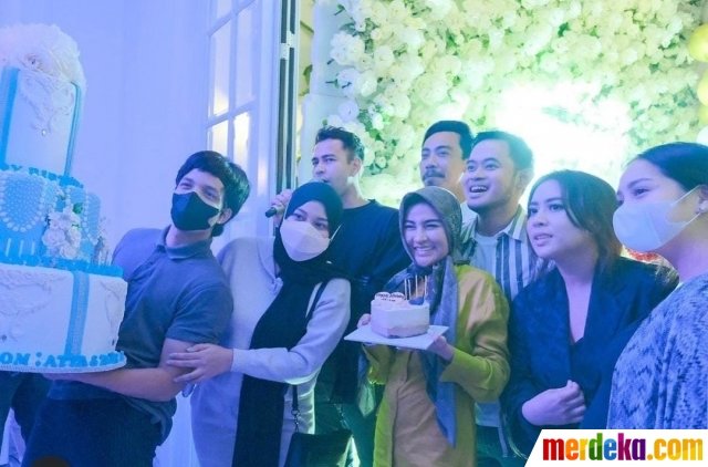 momen ulang tahun crazy rich malang dihadiri para artis amp dapat tas rp4 miliar