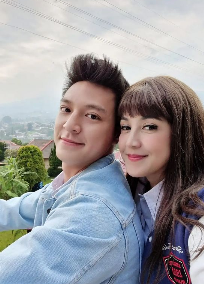 main di suara hati istri intip 4 potret andi soraya dan jonathan pakai seragam sma