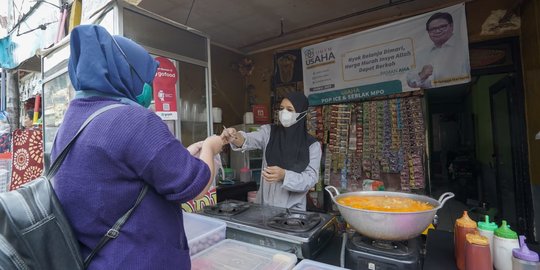 Airlangga Jadi Pembina di 11 Ribu UMKM UsAHA