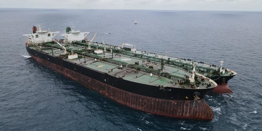 Kapal Penumpang Ditabrak Tanker, 2 Nelayan Aceh Hilang