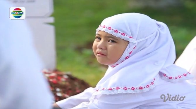 curi perhatian ini momen artis cilik naqueenza bermain di pintu berkah indosiar