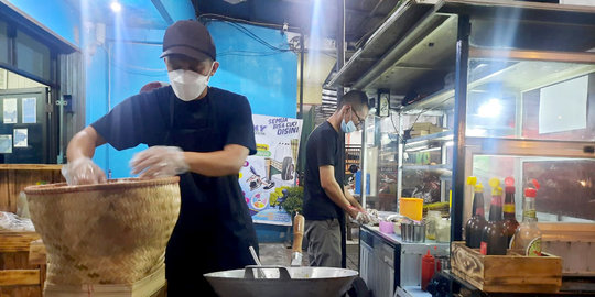 Kisah Bang Tigor, Eks Pegawai KPK Jadi Pedagang Nasi Goreng Pinggir