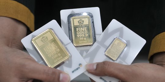 Harga Emas Naik Rp4.000 Menjadi Rp916.000 per Gram