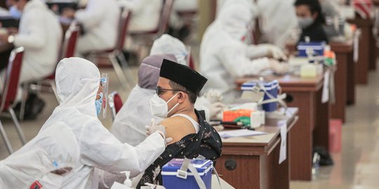 CEK FAKTA: Tidak Benar Ribuan Orang di Indonesia Meninggal setelah Divaksin Covid-19