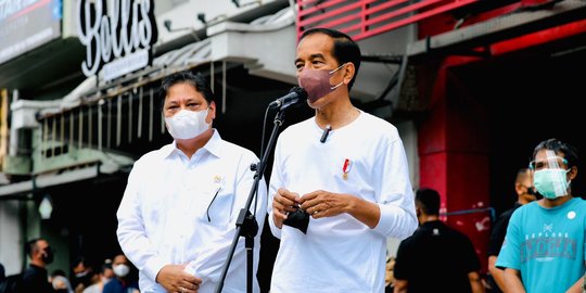 Jokowi Yakin 2-3 Tahun Lagi Mobil Listrik Mulai Ramai di Indonesia