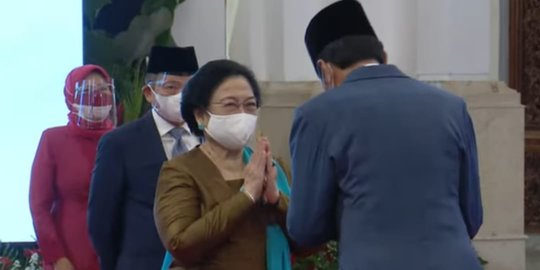 Jokowi Lantik Megawati Jadi Ketua Dewan Pengarah BRIN