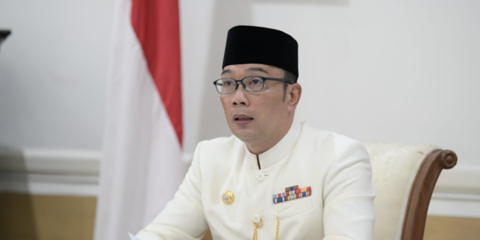 Atlet Selam Peraih Emas PON Pulang Naik Bus, Ini Penjelasan Ridwan Kamil