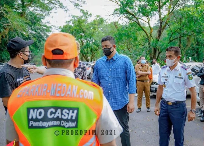 pembayaran parkir segera terapkan sistem cashless begini nasib jukir di kota medan