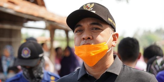 Mahasiswa Dibanting Polisi Saat Demo, Bupati Tangerang Zaki Iskandar Minta Maaf