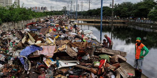 Susah Payah Pemprov DKI Bangun Tempat Pengolahan Sampah