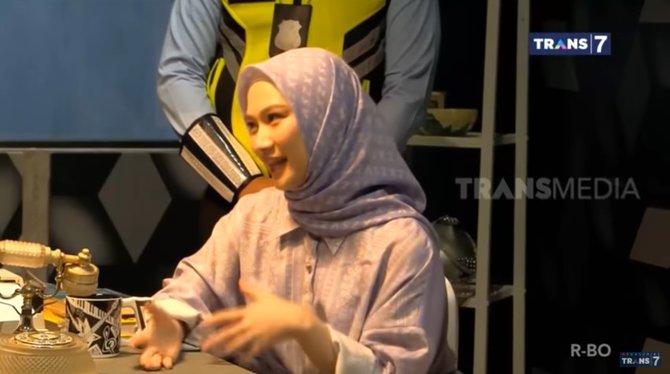 pernah jadi kapten jkt48 melody nurramdhani ungkap cara pembagian honor member