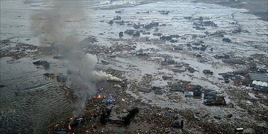 BNPB Tanggapi Peringatan BMKG Soal Siklus 100 Tahunan Tsunami di Pesisir Selatan Jawa