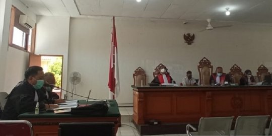 Kasus Suap Banprov, Eks Wakil Ketua DPRD Jabar Ade Barkah Dituntut 5 Tahun Penjara