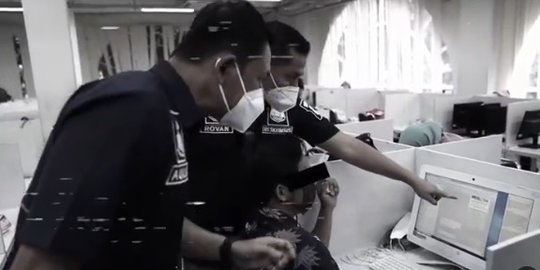 Begini Cara Jahat Juru Tagih Pinjol Sampai Kirim Gambar Porno ke Pemilik Utang