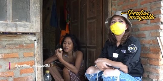 Memprihatinkan, ODGJ Cantik Tinggal di Rumah Sendirian Depresi Ditinggal Orang Tua