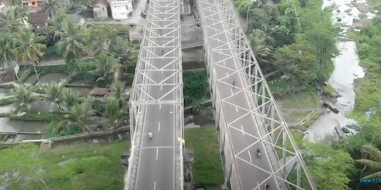 Jadi Penghubung Jogja-Jateng, Ini Kisah Hancurnya Jembatan Kali Krasak