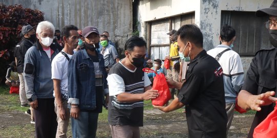 Sahabat Ganjar Susur Jawa Barat, Bantu Warga Terdampak Pandemi Covid-19
