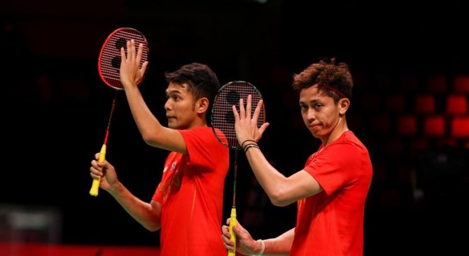 ganda putra indonesia hendra setiawan kiri dan mohammad ahsan tidak bisa mengibarkan merah putih jika juara thomas cup 2020