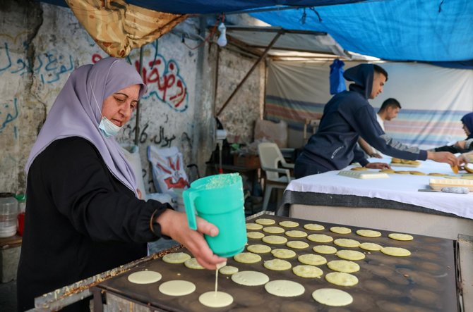 pembuatan kue tradisional qatayef