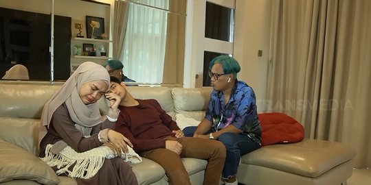 Teuku Ryan Mau Balikan sama Mantan, Ria Ricis Menangis Hingga Balikin Cincin Tunangan