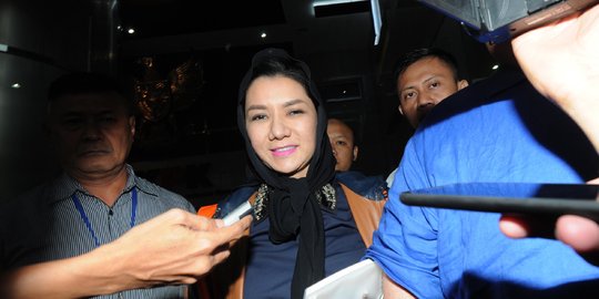 Eks Bupati Kukar Rita Widyasari Jadi Saksi Sidang Eks Penyidik KPK Robin