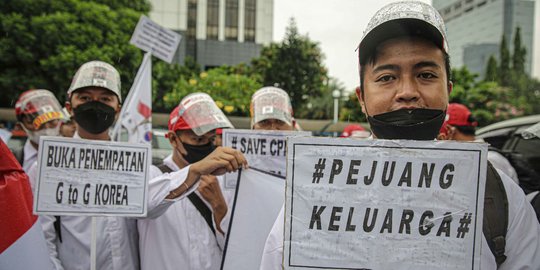 Calon Pekerja Migran Demo Kemnaker Tuntut Kejelasan Status