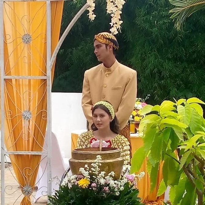 adegan curi perhatian ini momen zoe abbas 039siraman039 di buku harian seorang istri