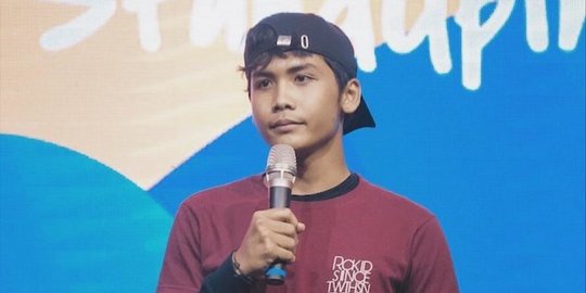 Mulai Berkomedi Sejak SMA, Bintang Emon Ungkap Perjalanan Karier Jadi Komika