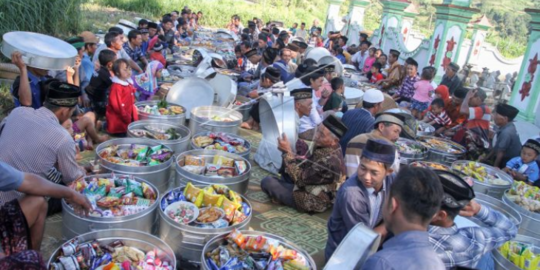 Berbagi Makanan Khas, Begini Cara Suku Banjar di Sumut Rayakan Maulid Nabi