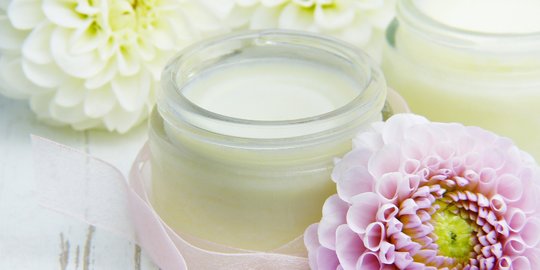 8 Kandungan Skincare untuk Kulit Kering yang Wajib Dicoba, Bantu Cegah Dehidrasi