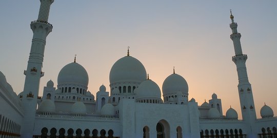 6 Keutamaan Hari Jumat dalam Agama Islam, Ketahui Amalan yang Dapat Dikerjakan