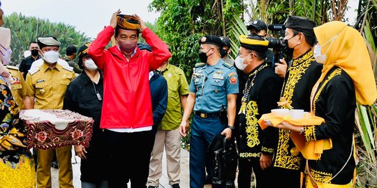 Jokowi Targetkan Cakupan Vaksinasi Covid-19 Akhir Tahun Capai 270 Juta Suntikan