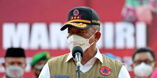 BNPB Bagikan 332 Ribu Masker untuk Warga Ambon