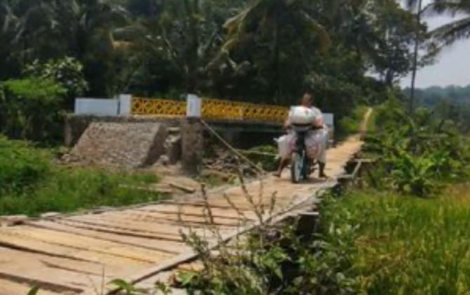 jembatan siluman di cianjur jawa barat