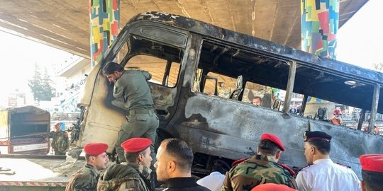 Serangan Bom Hantam Bus di Damaskus, 15 Tentara Suriah Tewas