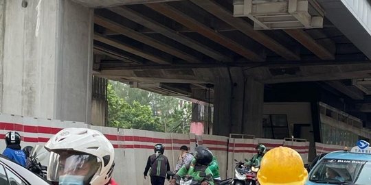 Pekerja Proyek LRT Jatuh dari Ketinggian 8 Meter, Polisi Periksa Sejumlah Saksi