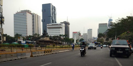 Polisi Tutup Jalan Merdeka Barat Cegah Massa BEM ke Istana